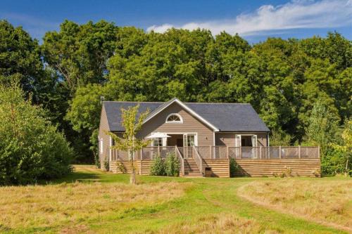 Pattiswick Casa | Campion Lodge