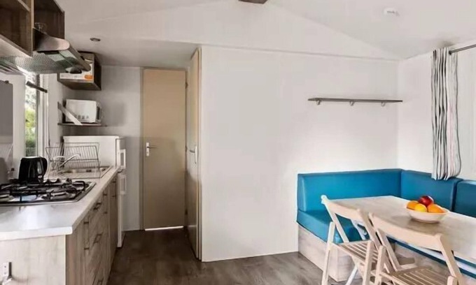 Saint-Amans-des-Cots Casa | Campsite Domaine des Tours**** - Comfort XL 3-room mobile home 4 adults + 2 children