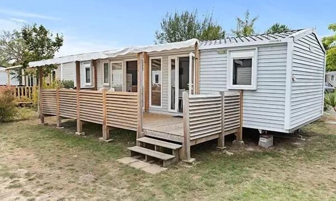 Saint-Amans-des-Cots Casa | Campsite Domaine des Tours**** - Mobile home Comfort 4 rooms 6 people