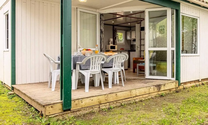 Badefols-sur-Dordogne Chalet De Esquí | Campsite maeva Getaways Les Bö-Bains **** - Chalet Rêve river view 3 rooms 4/6 people air-conditioned