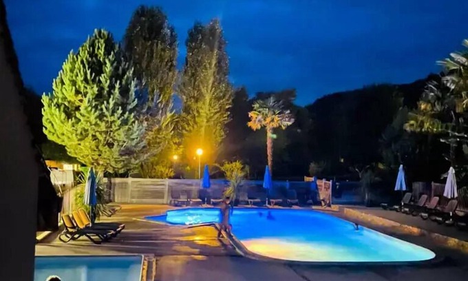 Saint-Vincent-de-Cosse Alquiler De RV | Campsite Flower le Tiradou*** - Equipped tent Kibo 3 rooms 4 people Without Sanitary