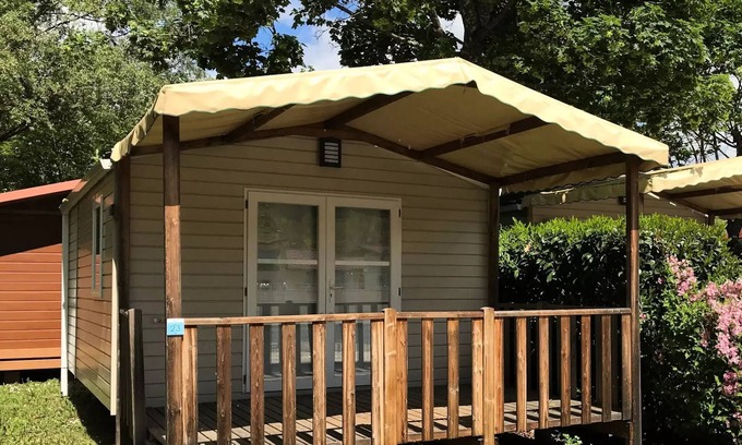 Saint-Didier-sous-Aubenas Chalet De Esquí | Camping Le Verger de Jastres *** - Casa móvil Tara de 2 habitaciones para 2 personas