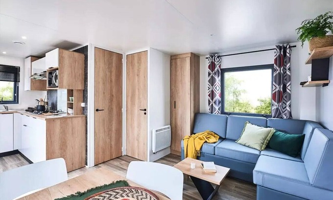 Illiers-Combray Casa | Campsite Le Bois Fleuri *** - Comfort Mobile Home 4 people