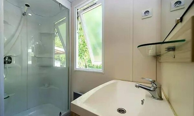 Cadenet Casa | Campsite Le Val de Durance **** - Mobile home Comfort 4 rooms 6 people air-conditioned