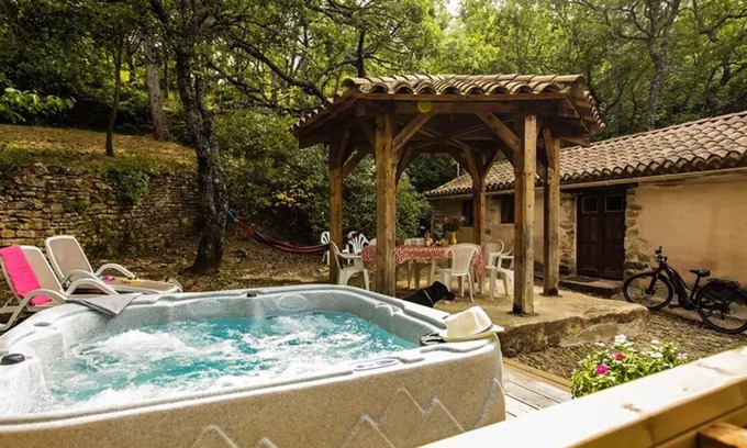Saignon Villa | Campsite maeva Breathe Le Luberon * - Gîte Roussillon 2 Rooms 2 People + TV + Spa Private