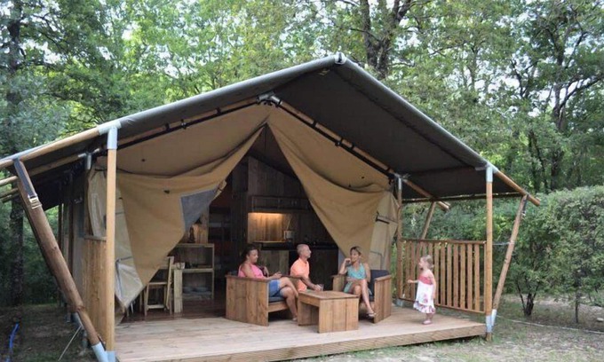 Servies Casa | Camping Saint Pierre de Rousieux *** - Safari Lodge 3 habitaciones 4 Personas