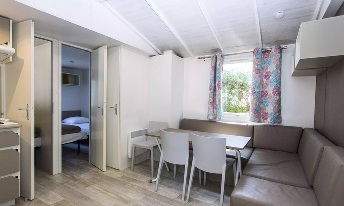 Servies Casa | Camping Saint Pierre de Rousieux *** - Casa móvil 3 Piezas 4/5 Personas