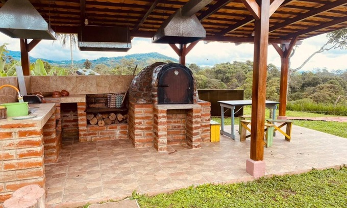 Quito Cabaña | CAMVUL, Finca Hotel, Choco Andino, Conéctate con la Naturaleza, Paseos Ecol.