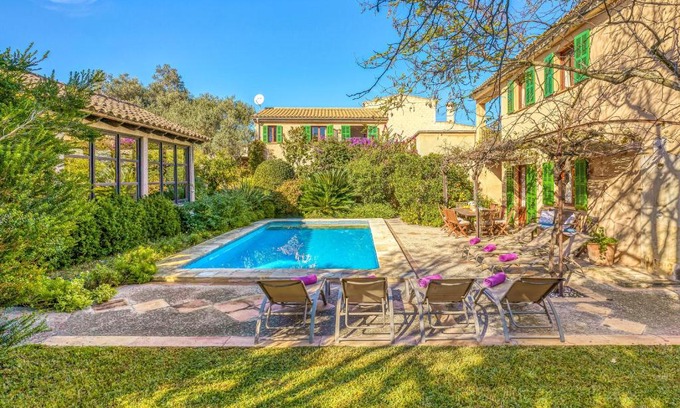 Petra Casa | Can Casta
