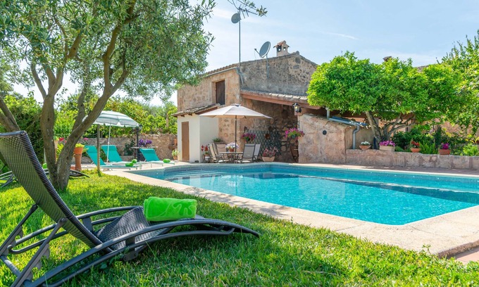 Algaida Villa | CAN FIOLET - Villa con piscina privada en ALGAIDA. WiFi Gratis