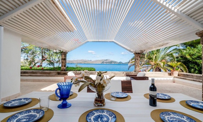 Cielo de Bonaire Villa | CAN RAMIS - Casa en primera línea de mar con vistas panorámicas.