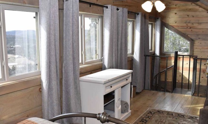 Eureka Springs Cabina | Can U Canoe Tiny Home 117