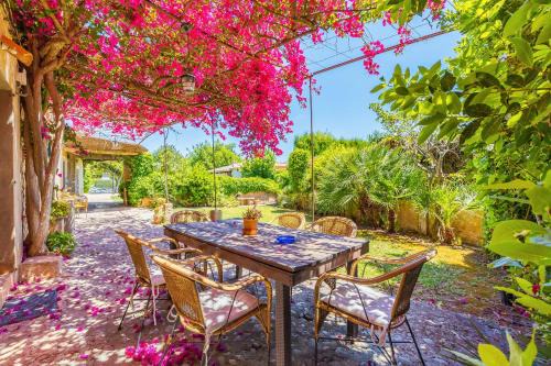 Pollensa Chalet De Esquí | Cana Can