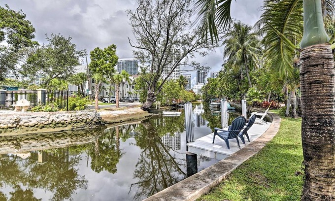 Beverly Heights Apartamento | Canal-Front Condo Walk to Downtown Ft Lauderdale!