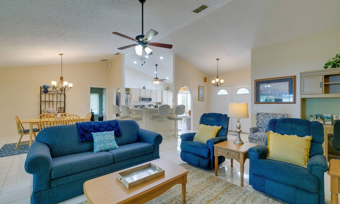 Crystal River Casa | Canal-Front Retreat in Crystal River!