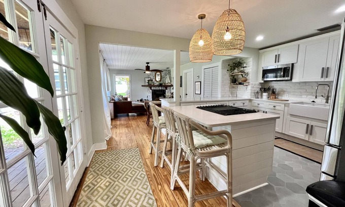 New Smyrna Beach Casa | Canal Street Alchemy III