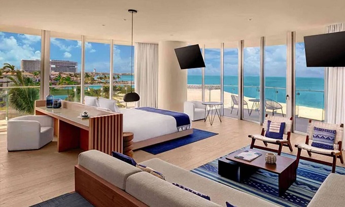 Centro de Cancún Hotel | Cancun Oceanfront Stay with Swimming Pool, Spa & Private Beach Club