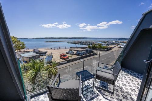 Poole Casa | Candle Island View - Superb Harbour Views from Three Floors