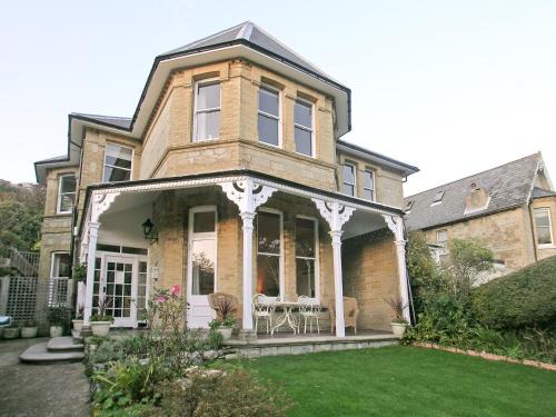 Ventnor Casa | Candlelight Cottage