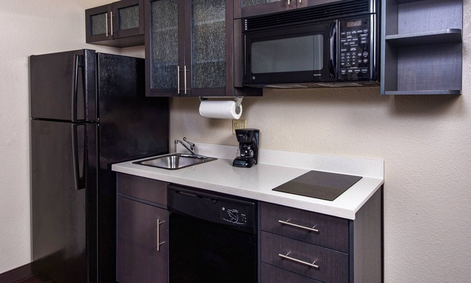 Appleton Hotel | Candlewood Suites Appleton by IHG
