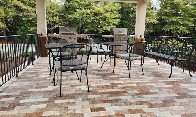 Greenville Hotel | Candlewood Suites Greenville NC by IHG