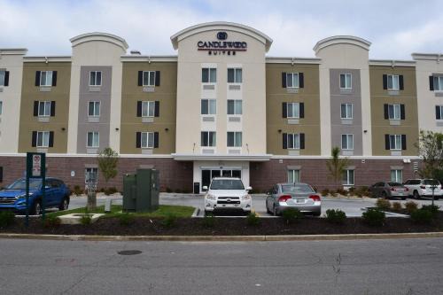 Metrocenter - North Rhodes Park Hotel | Candlewood Suites - Nashville Metro Center by IHG