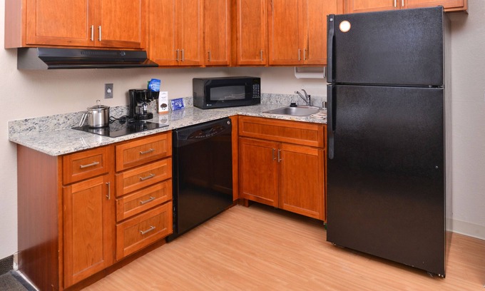 Mission Valley West Hotel | Candlewood Suites San Diego by IHG