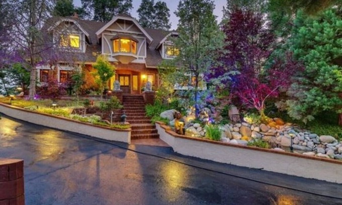 Lake Arrowhead Casa | Candyland Estate,Guest house,Indoor Spa, Sauna and Dock for Swimming and Fishing