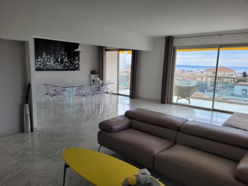 Carnot Apartamento | CANNES Superbe appartement vue mer panoramique
