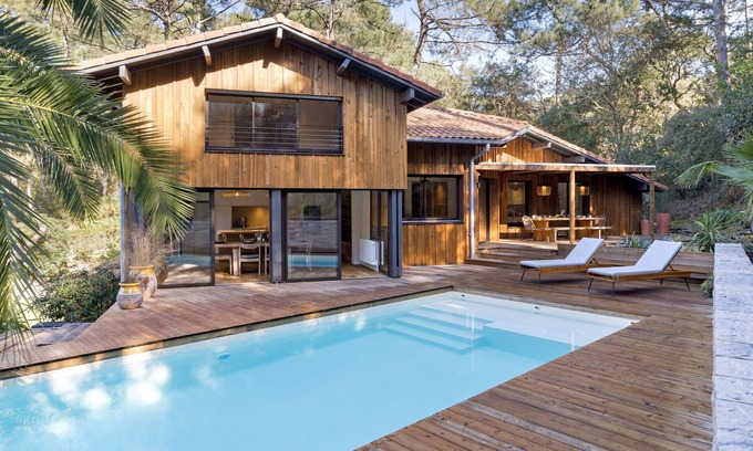 Soorts-Hossegor Chalet De Esquí | CANOPÉE - Stunning wooden house between Ocean & Lake with pool in Hossegor - BARNES