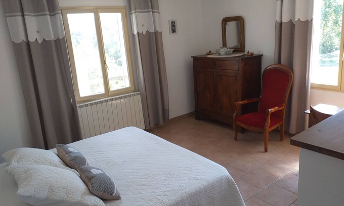 Lacoste Casa | Cante Grillet en Provenza al pie del Luberon
