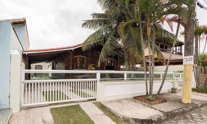 Marica Casa | Cantinho da Paz, Aceito Pets. Desfrute de um Ambiente Tranquilo e Aconchegante