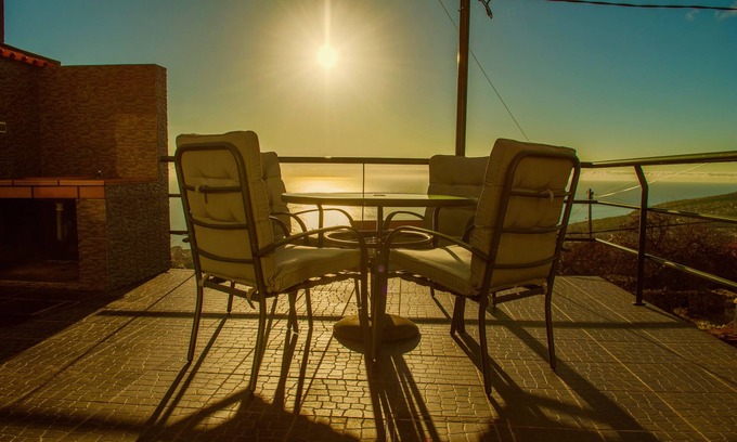 Calheta Casa | Cantinho da Calçada Cerca de Same Hiking (con buena vista, calor y aire acondicionado)