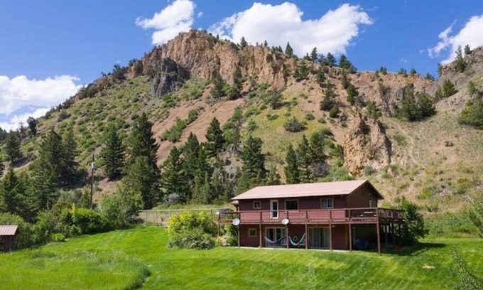Gardiner Casa | Canyon House near Yellowstone