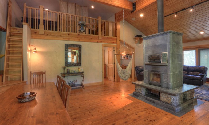 Smithfield Chalet De Esquí | Canyon Lodge Beautiful 10 Acres Cerca de la ciudad (para 10)