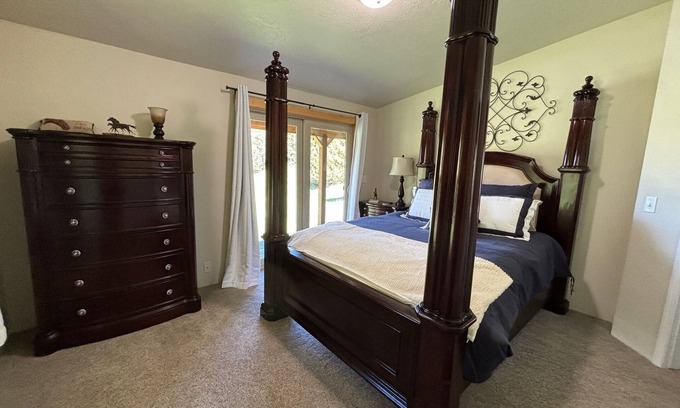 Livingston Casa | Canyon Mountain Getaway
