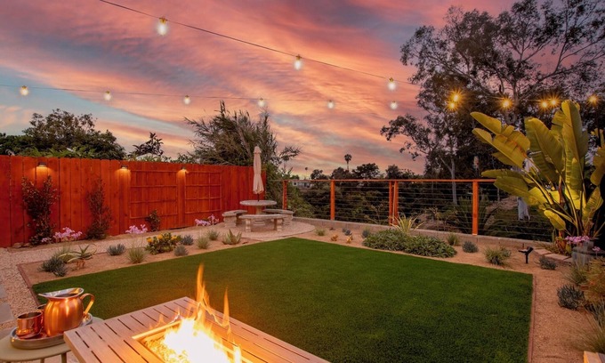 Bay Ho Casa | Canyon Oasis- Close to Beaches