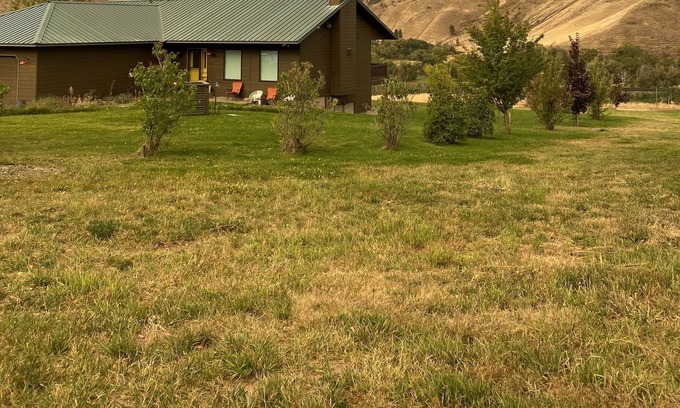 Ellensburg Casa | Canyon Ranch Orchard House on the Yakima River