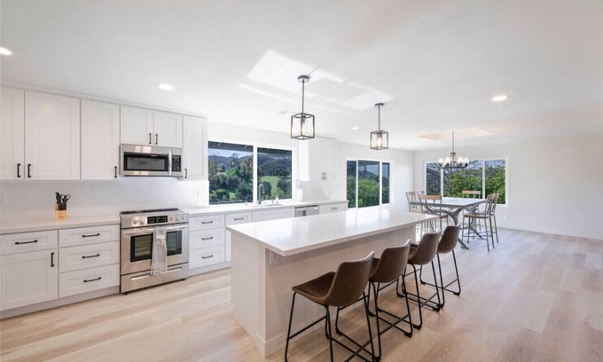 Vista Casa | Canyon's End - Expansive private getaway!