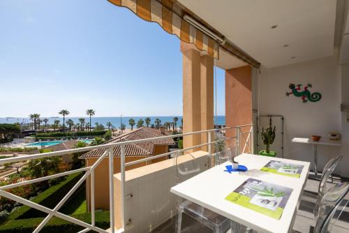 Frejus Port Apartamento | CAP HERMES Vue MER 3 Pieces 70m2 Climatise 4 Perso