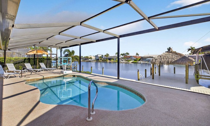 Pelican Casa | CAPE CALM -Cape Coral Retreat with Gulf Access and Expansive Salt Water Canal