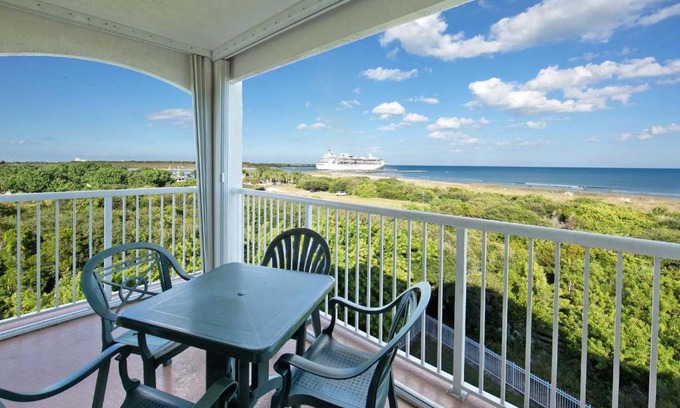 Port Canaveral Hotel | Cape Canaveral Beach Resort
