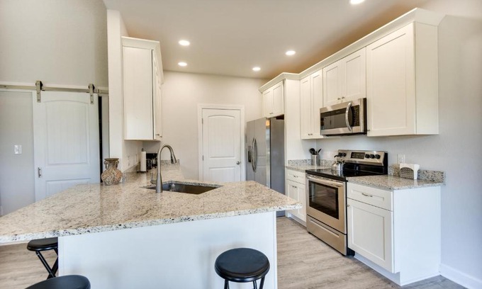 Cape Charles Casa | Cape Charles Home 4 Mi to Kiptopeke State Park!