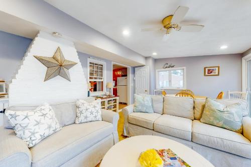 Dennis Port Casa | Cape Cod Beach Cottage