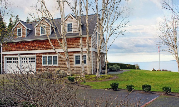 Hansville Casa | Cape Cod Style Beach House, Waterfront, Beautiful