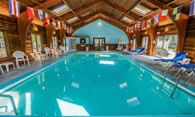 New Seabury Condominio | Cape Cod Stylish 2BR Condo w Indoor Pool and Tennis Court