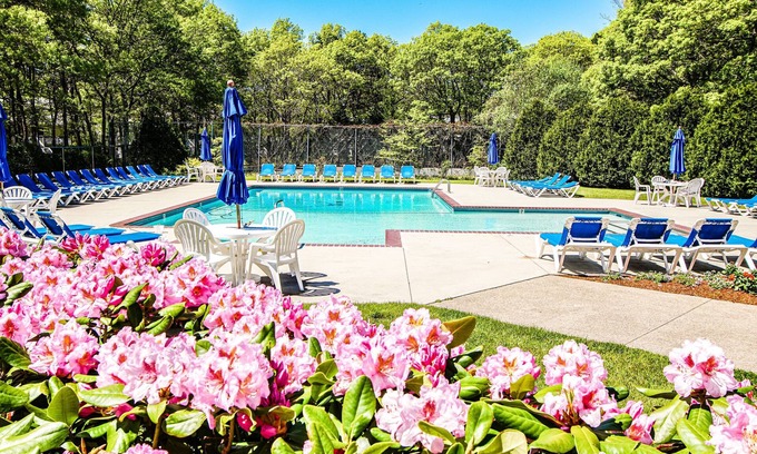 Mashpee Condominio | Cape Cod Townhouse w/ Patio & Kitchen