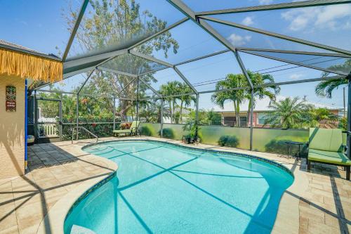 Pelican Casa | Cape Coral Home with Screened Porch 4 Mi to Beach!