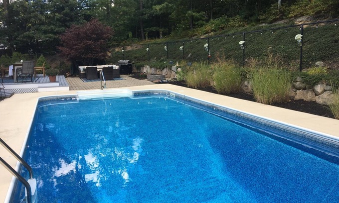 Mashpee Casa | Cape House with Pool