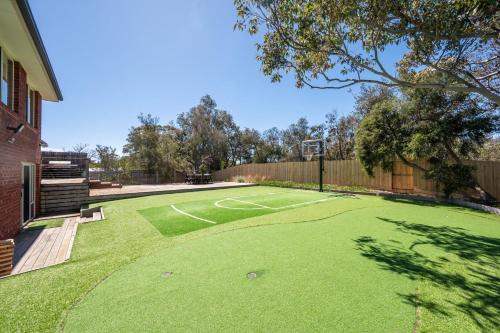 Capel Sound Casa | Capel Grand Villa - Pet-Friendly Beach Escape
